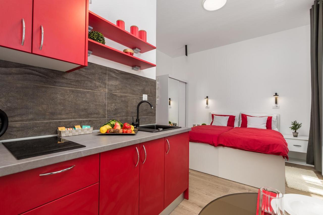 Quiet Center Apartments Риека Экстерьер фото